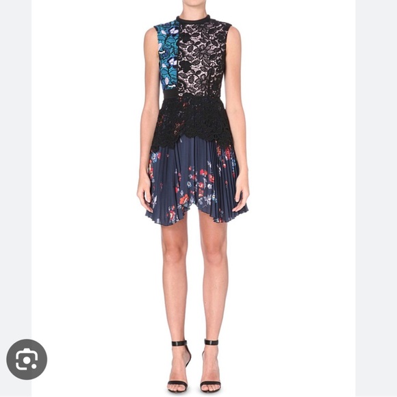 Self-Portrait Dresses & Skirts - Self-Portrait Nina pleated skirt lace mini dress, size US 8
